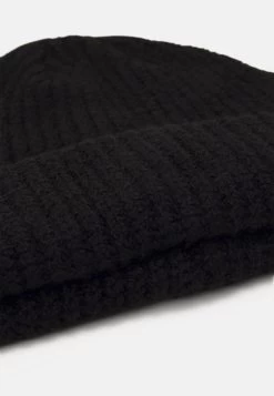 Pier One SHORT MICRO BEANIE UNISEX - Mütze - Black -Pier One 0ebb65d54b0643c5908d2c2364f4ca2c