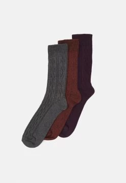 Pier One 3PACK - Socken - Dark Blue, Dark Red, White -Pier One 1189c863a8cb47e6809f3af9086f140f