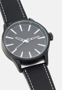 Pier One UNISEX - Uhr - Black 9 Pier One UNISEX - Uhr - Black -Pier One 370ad5cb755f444b9aa15a53da275e3a