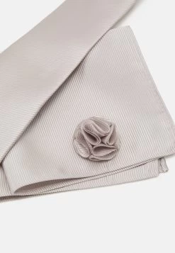 Pier One SET - Sonstige Accessoires - Silver 10 Pier One SET - Sonstige Accessoires - Silver -Pier One 452e98d41bb04aa69987b4e354cb6b93