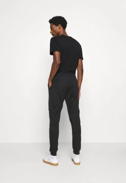 Pier One Jogginghose - Black 8 Pier One Jogginghose - Black -Pier One a1b709fa2c32431482f95b3eb7300192