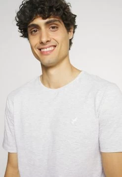 Pier One 5 PACK - T-Shirt Basic - Light Grey - 101_white - 001_green - 602 -Pier One bfc88b4fb0af436ea6df397e7b3e9a49