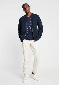 Pier One -Pier One dff97c02bdf5440cb507179cdf6e216c