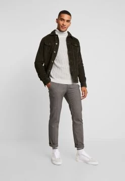 Neue Produkte -Pier One f235db7263944de8a0e5e43098d35a90