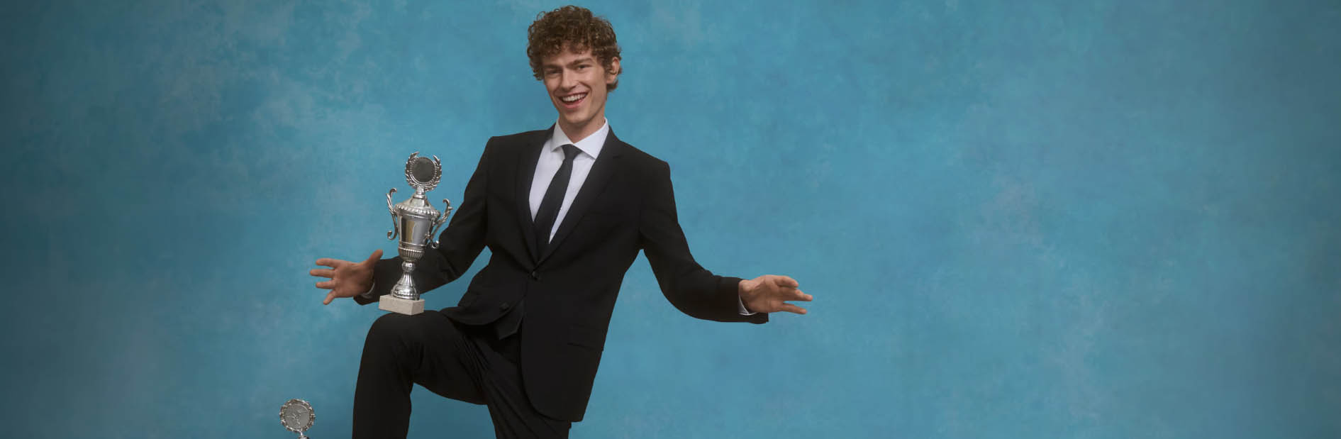 Pier One -Pier One deghrfg